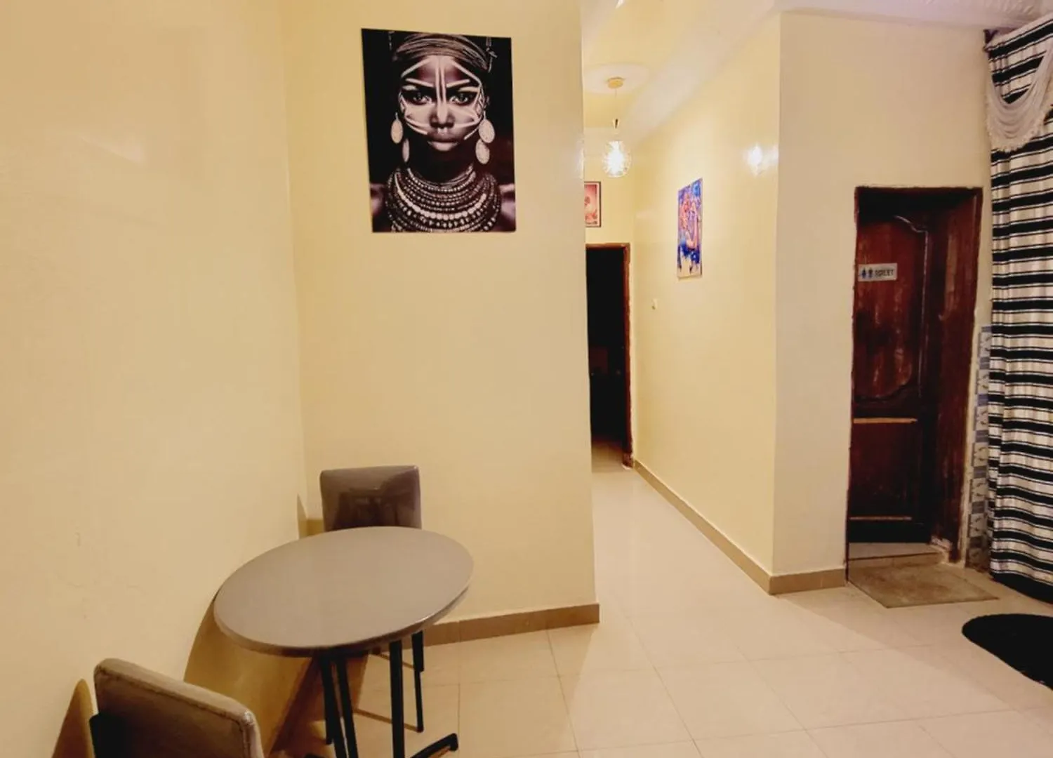 Love hotel Studio Meuble Au Rez De Chausse Dakar